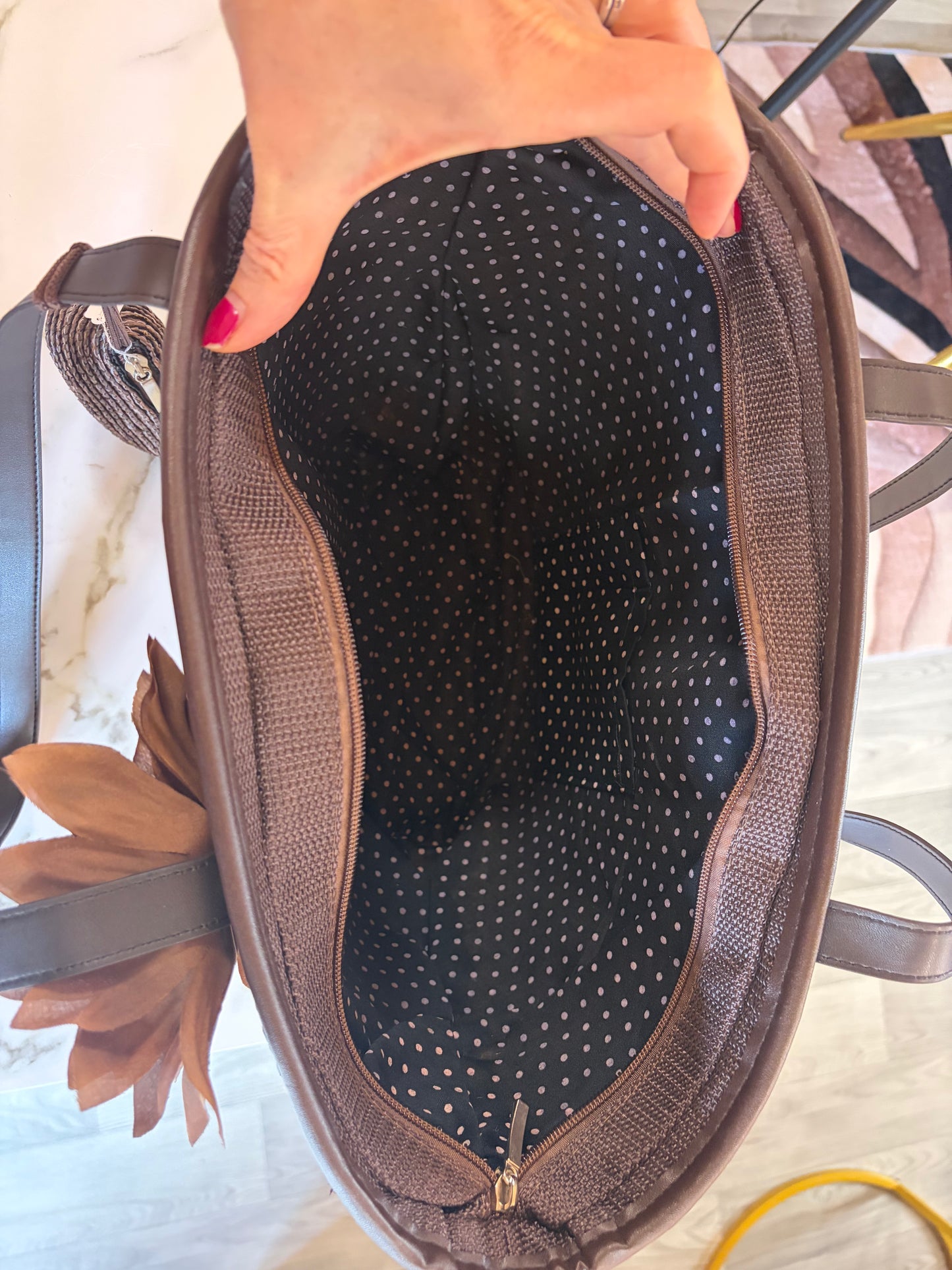 Summer Woven Tote Bag with Flower Detail with Coin Purse